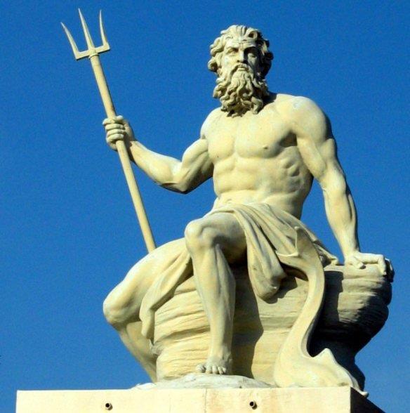 File:Neptune Statue 1 roman.jpg