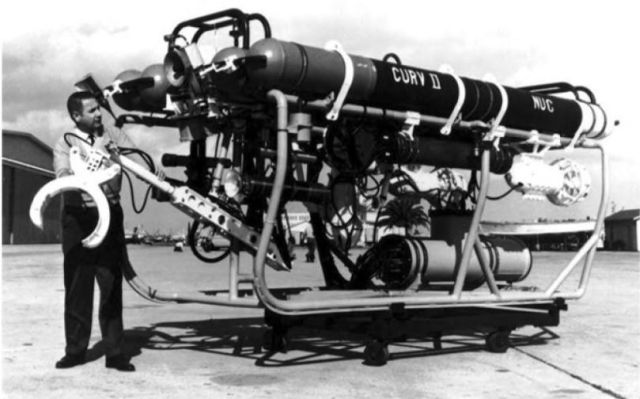 File:CURV II Crest.jpg