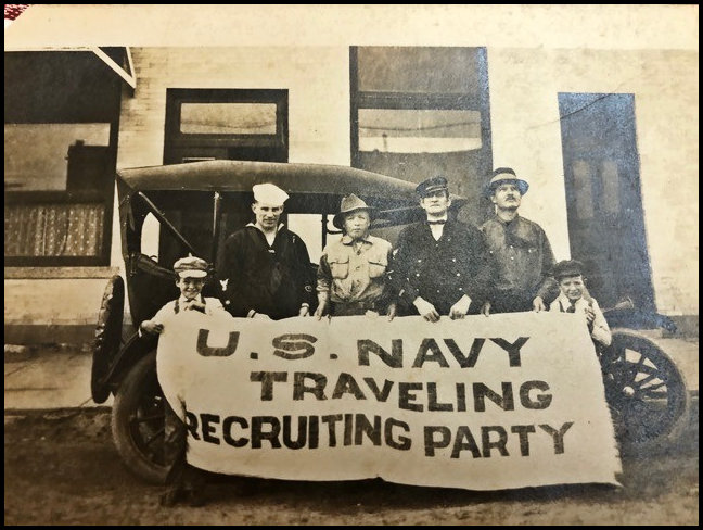 File:GregCiesielski WalterGCrosby 1917 6R Photo.jpg