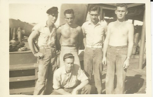 File:ROSudduth 1945-five crew members aboard USS Raccoon.jpg