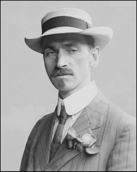 File:Curtiss Crest.jpg