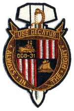 Decatur DDG31 Crest.jpg